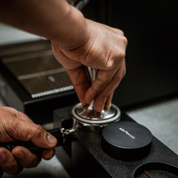 La Pavoni Leveler – Професионален дистрибутор за кафе (черен)
