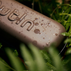 Outin Eva Protective Case - защитен калъф (Maple Brown)